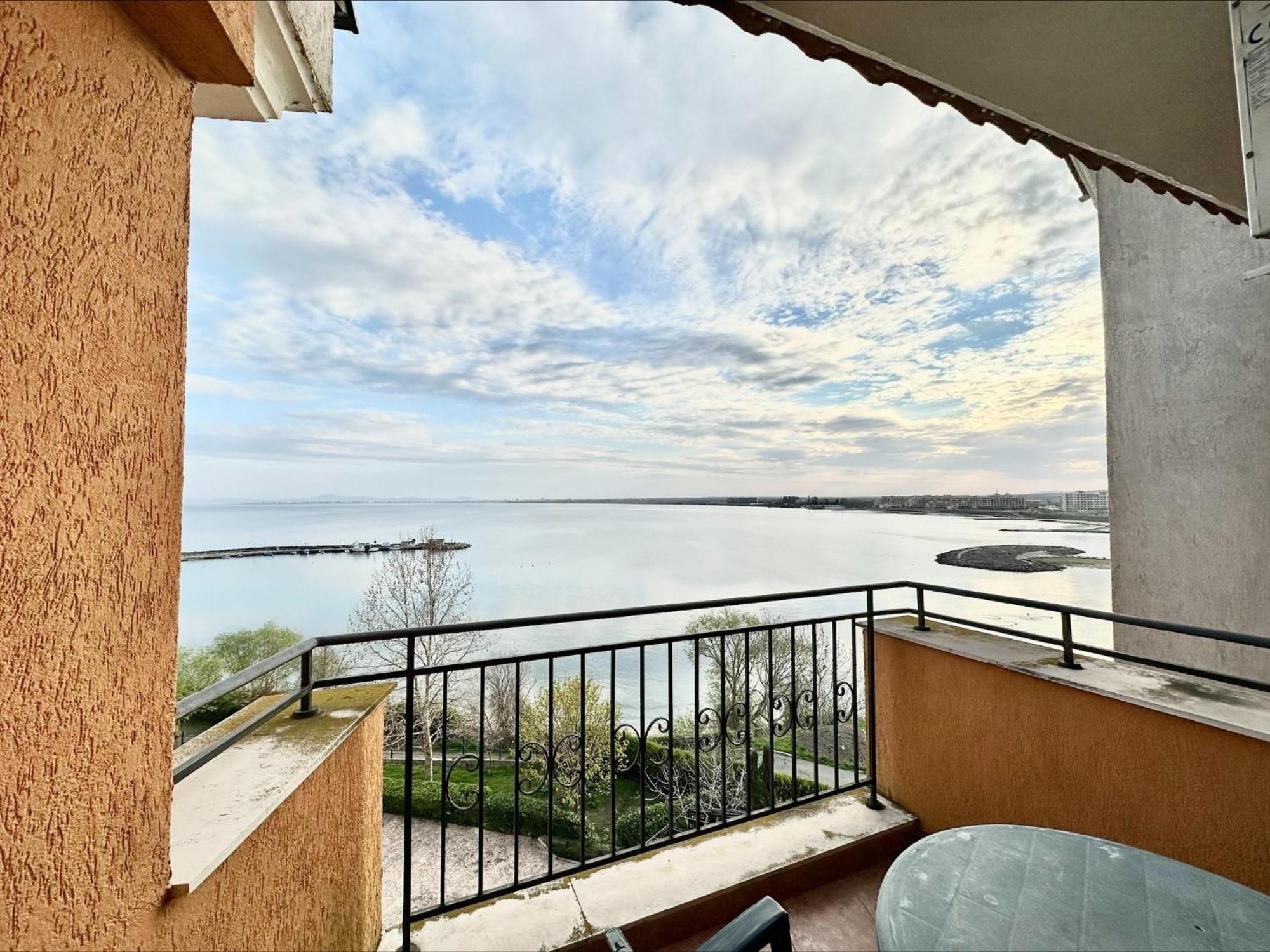 Sea View - Aheloy Apartment *