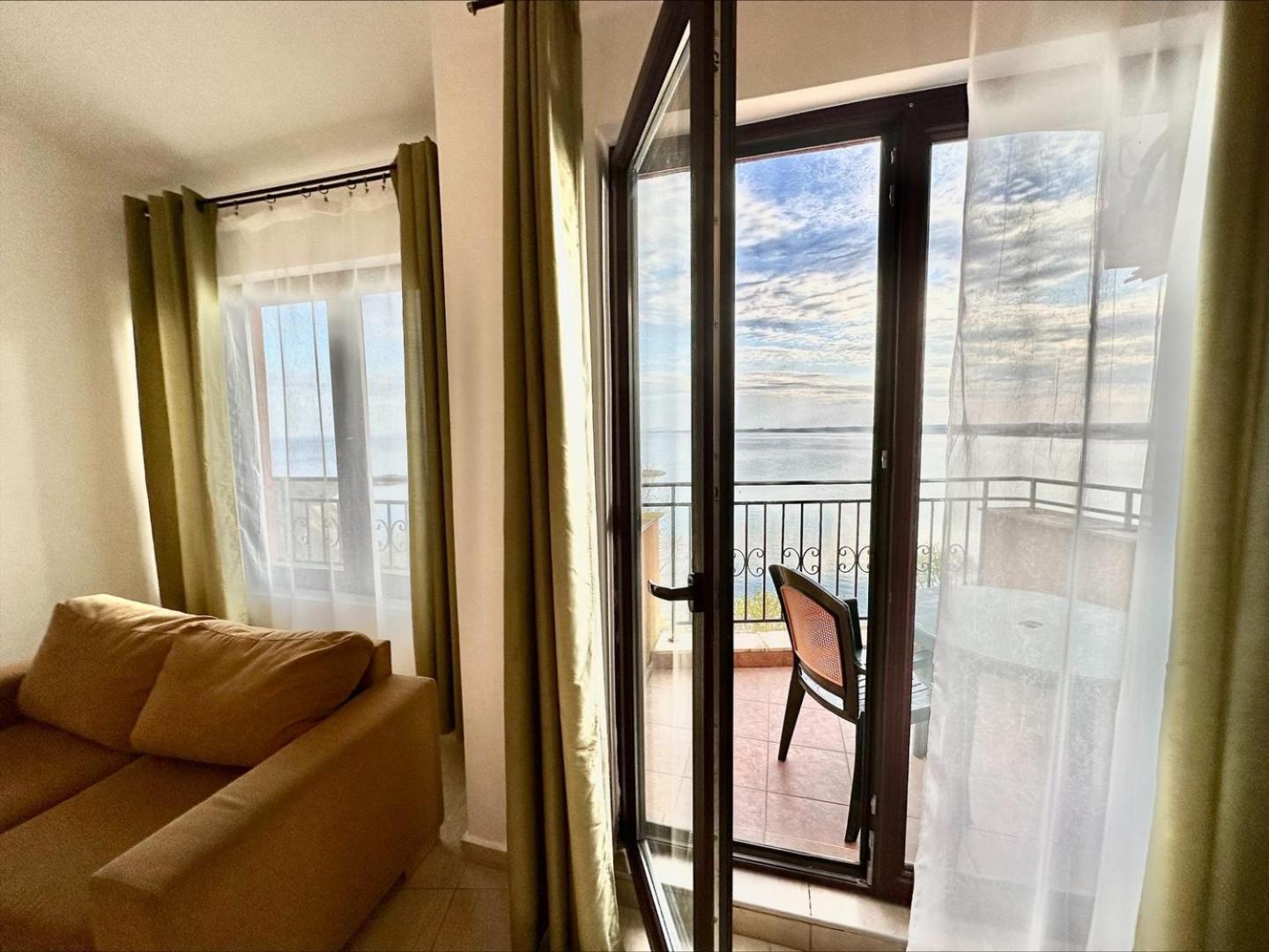 Apartment Sea View - Aheloy *